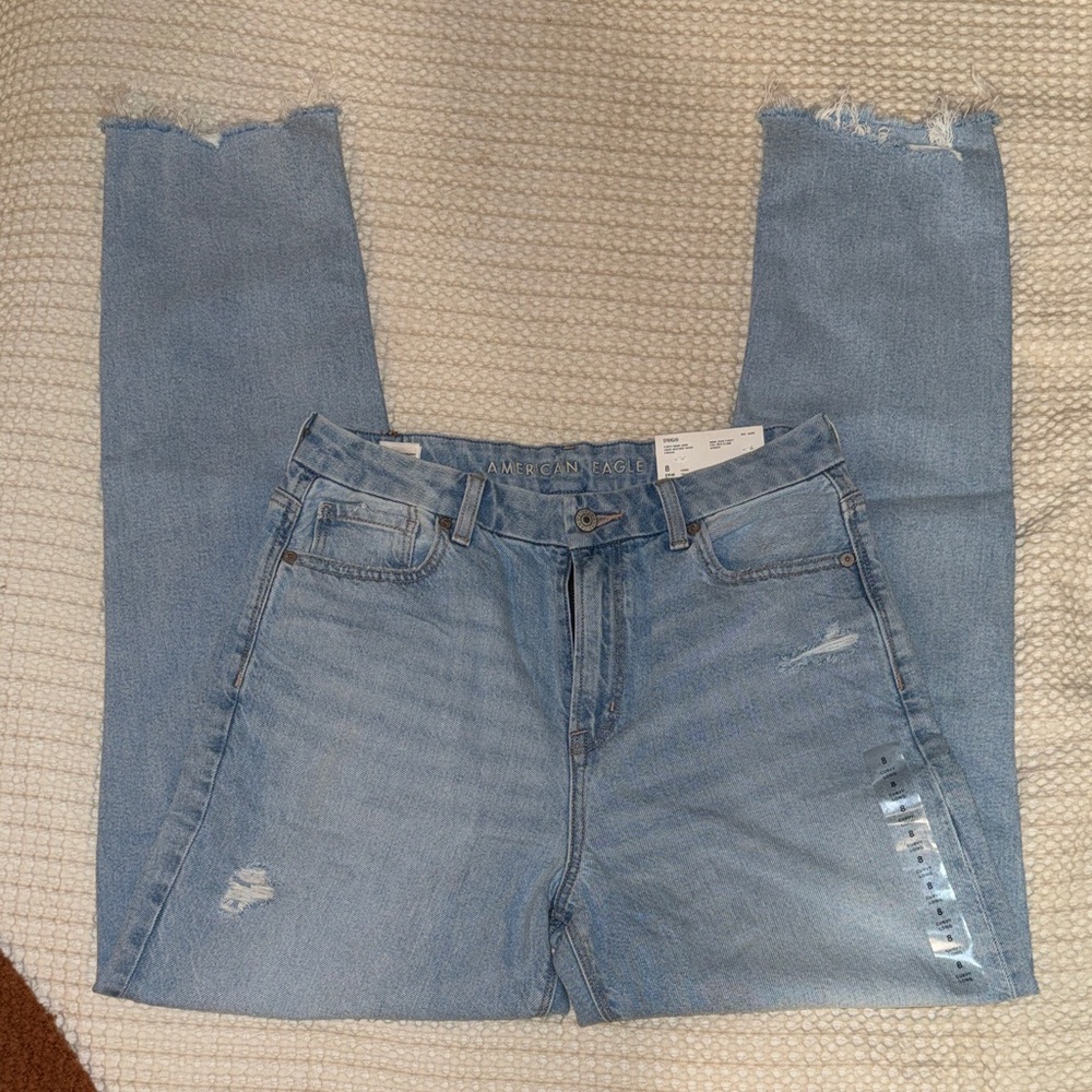 American Eagle Women's Light curvy mom Jeans